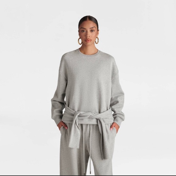 KBB by Kahlana Gray Double Layer Crewneck Sweatshirt - NWT szL - Picture 3 of 4